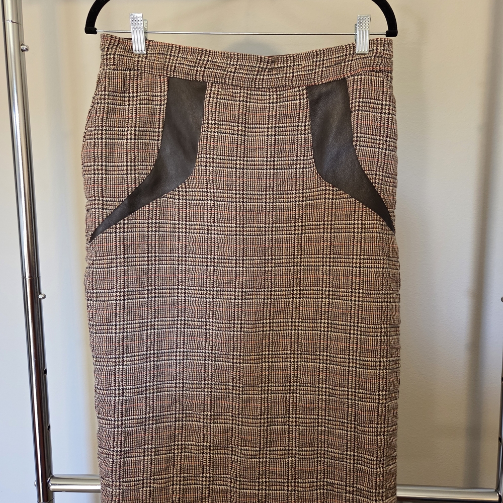 Louis Verdad Plaid Pencil Skirt